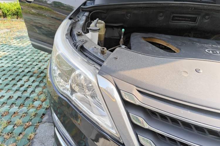Used Baojun 560 2016 1.8L iAMT Elite Edition Right Front Headlight