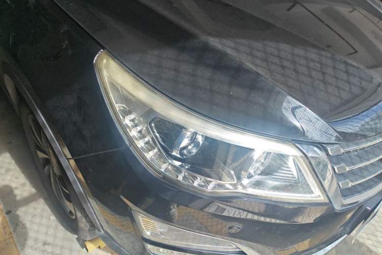 Used Baojun 560 2016 1.8L Manual Luxury Edition Right Front Headlight