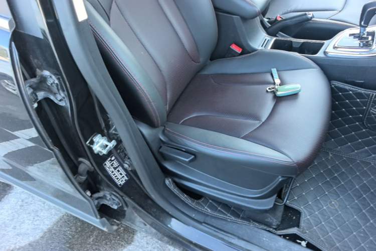 Used Baojun 560 2016 1.8L iAMT Luxury Model Right Front Seat
