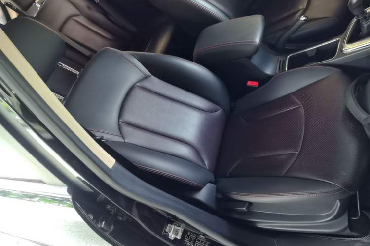 Used Baojun 560 2016 1.5T Manual Luxury Model Right Front Seat