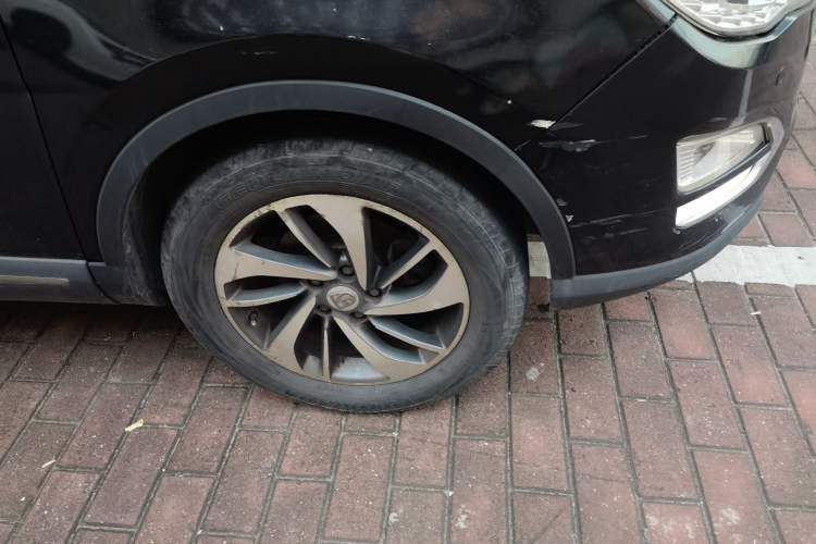 Used Baojun 560 2016 1.8L iAMT Luxury Model Right Front Wheel Hub