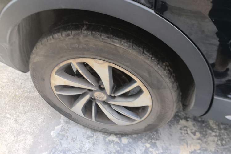 Used Baojun 560 2016 1.8L Manual Luxury Edition Right Rear Wheel Hub