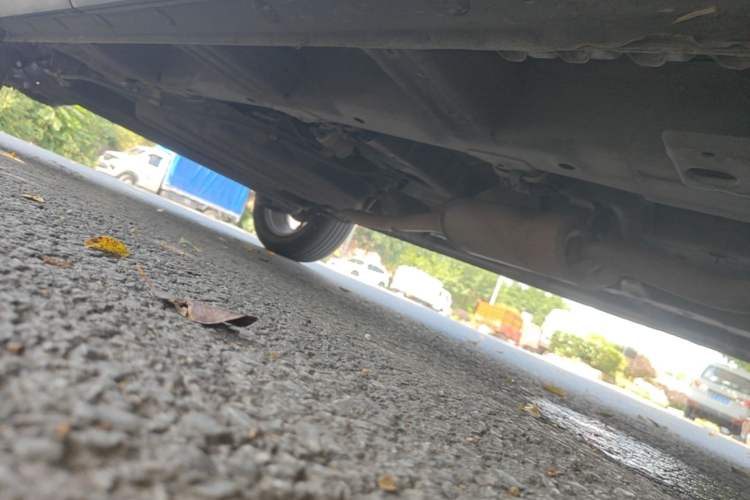 Used Baojun 560 2016 1.5T Manual Comfort Edition Right Side Sill