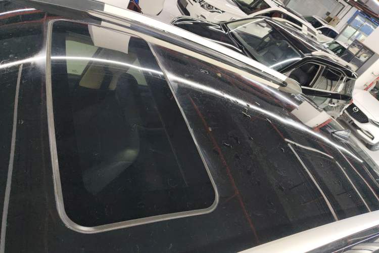Used Baojun 560 2016 1.8L Manual Luxury Edition Roof