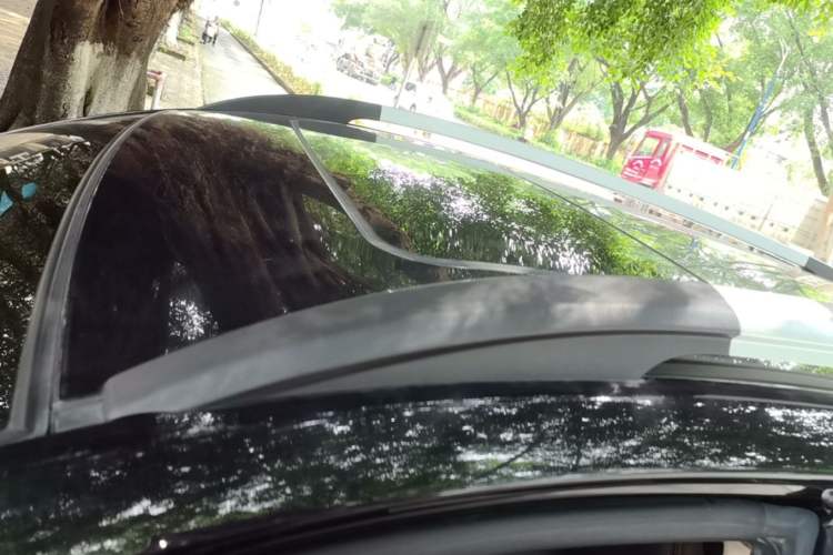 Used Baojun 560 2016 1.5T Manual Luxury Model Roof