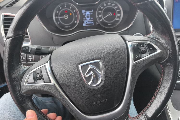 Used Baojun 560 2016 1.8L iAMT Luxury Model Steering Wheel