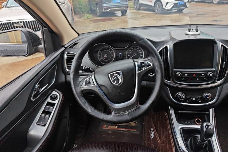 Used Baojun 560 2016 1.8L Manual Luxury Edition Steering Wheel