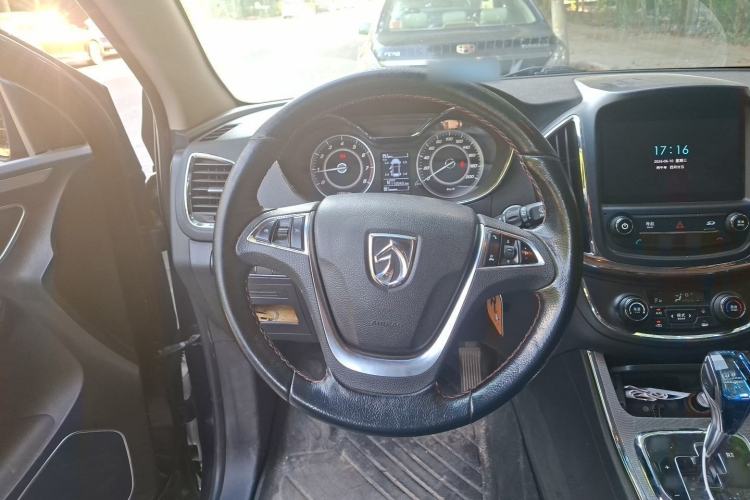 Used Baojun 560 2016 1.8L iAMT Luxury Model Steering Wheel