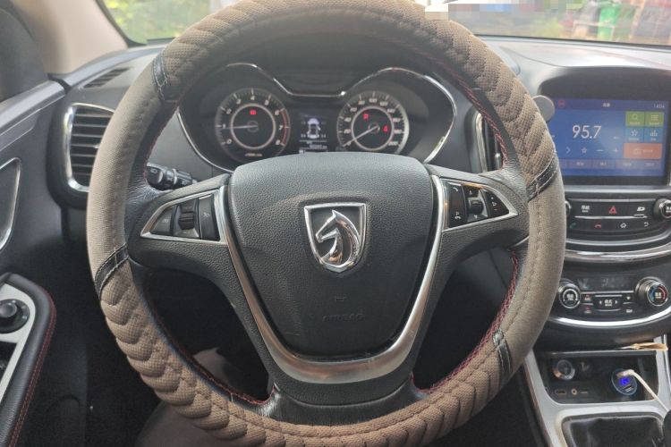 Used Baojun 560 2016 1.5T Manual Luxury Model Steering Wheel