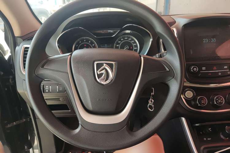 Used Baojun 560 2016 1.5T Manual Comfort Edition Steering Wheel