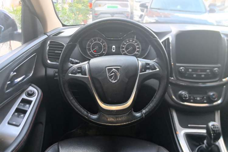 Used Baojun 560 2016 1.8L Manual Luxury Edition Steering Wheel
