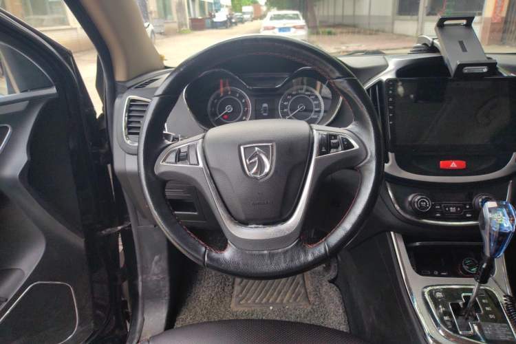 Used Baojun 560 2016 1.8L iAMT Luxury Model Steering Wheel