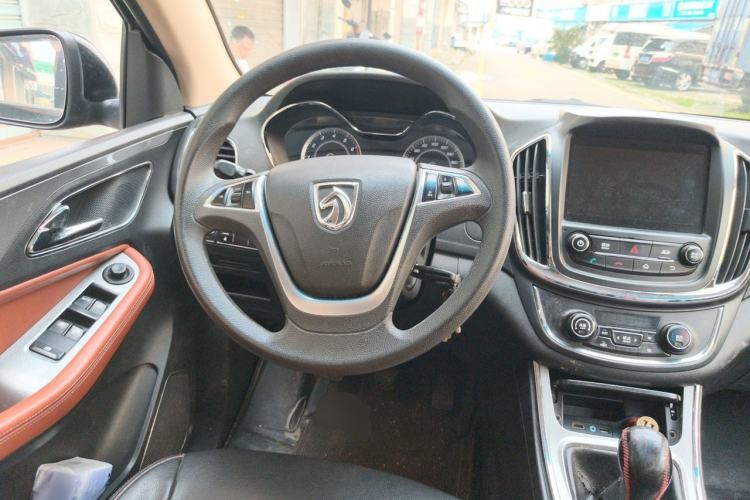 Used Baojun 560 2016 1.8L Manual Elite Edition Steering Wheel