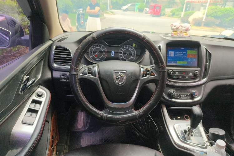 Used Baojun 560 2016 1.8L iAMT Luxury Model Steering Wheel