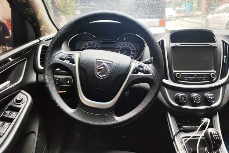 Used Baojun 560 2016 1.8L Manual Value Edition Steering Wheel