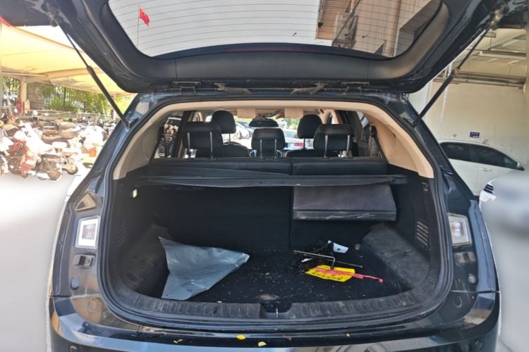 Used Baojun 560 2016 1.8L Manual Luxury Edition Trunk