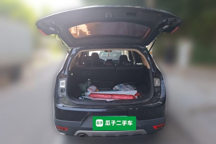 Used Baojun 560 2016 1.8L iAMT Luxury Model Trunk