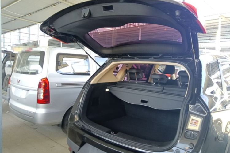 Used Baojun 560 2016 1.8L iAMT Elite Edition Trunk