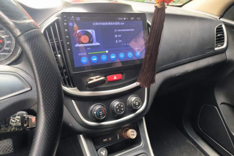 Used Baojun 560 2016 1.8L Manual Value Edition Audio And AC Panel