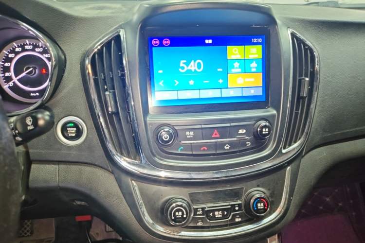 Used Baojun 560 2016 1.8L Manual Luxury Edition Audio And AC Panel