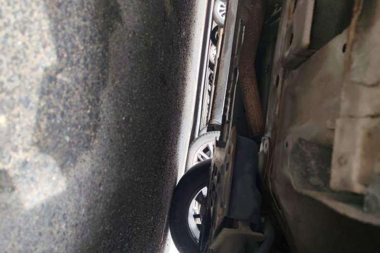 Used Baojun 560 2016 1.5T Manual Luxury Model Chassis Front Right