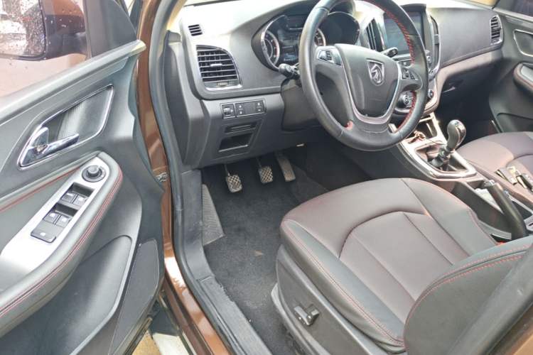 Used Baojun 560 2016 1.8L Manual Luxury Edition Driver Seat
