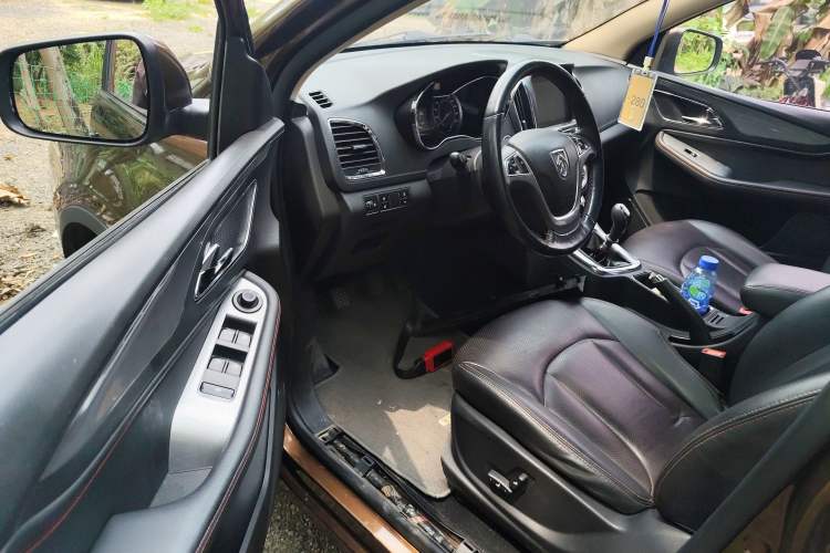 Used Baojun 560 2016 1.8L Manual Luxury Edition Driver Seat