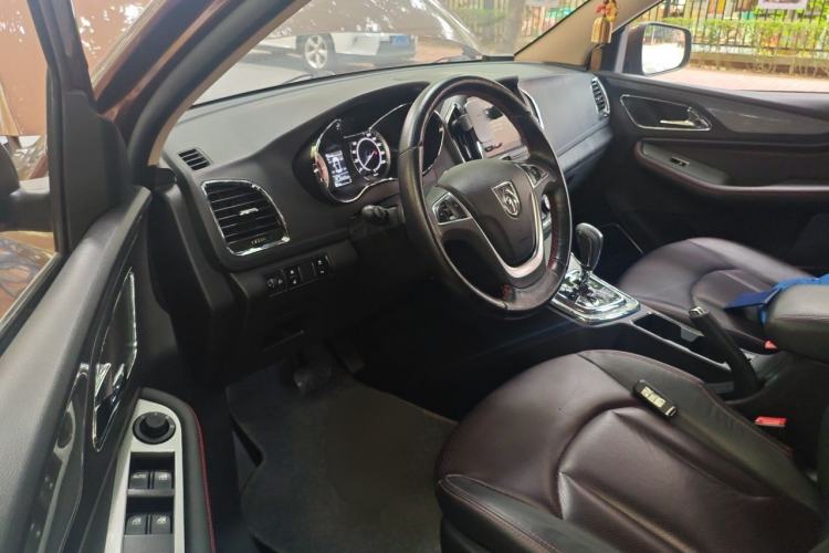 Used Baojun 560 2016 1.8L iAMT Luxury Model Driver Seat