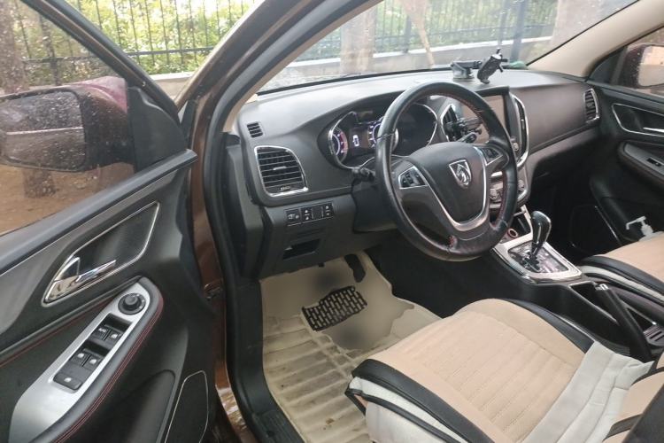 Used Baojun 560 2016 1.8L iAMT Luxury Model Driver Seat