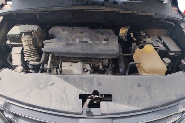 Used Baojun 560 2016 1.5T Manual Luxury Model Engine Bay