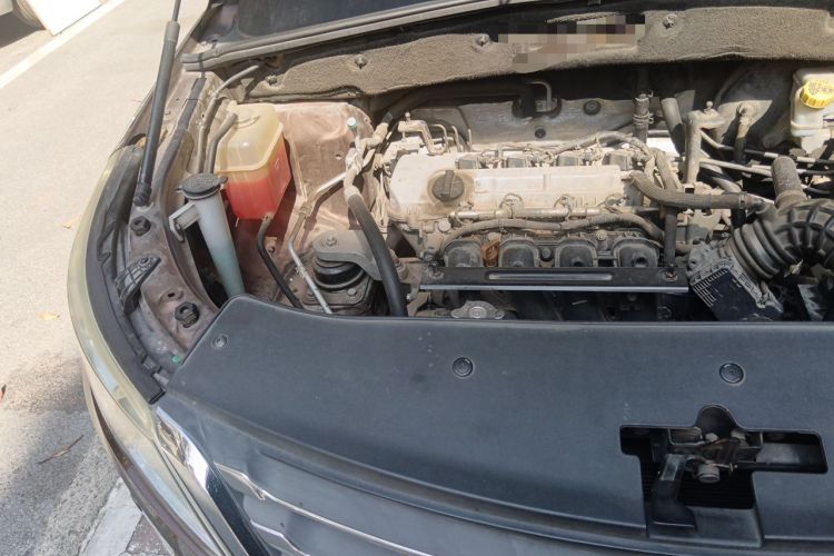 Used Baojun 560 2016 1.8L Manual Luxury Edition Engine Bay Right