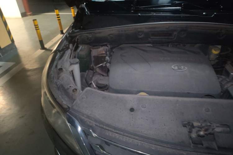 Used Baojun 560 2016 1.8L Manual Luxury Edition Engine Bay Right