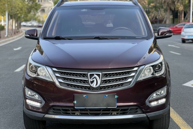 Used Baojun 560 2016 1.8L Manual Luxury Edition Exterior 5