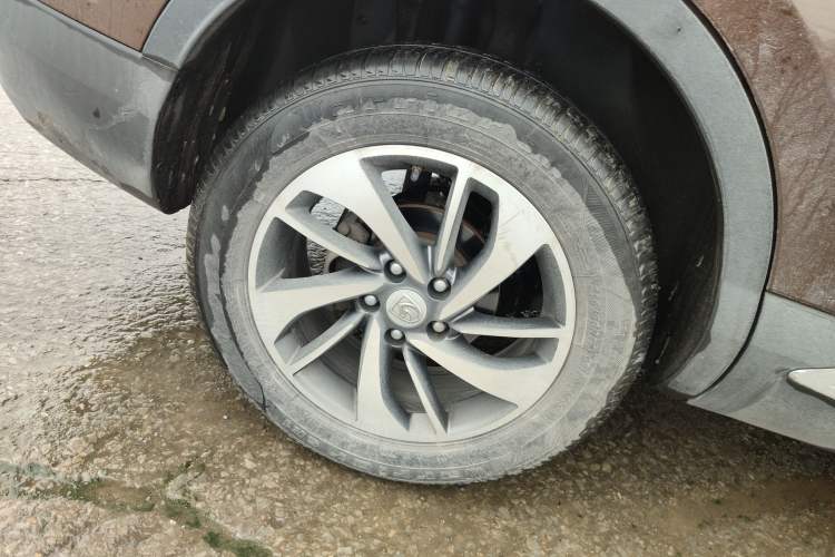 Used Baojun 560 2016 1.5T Manual Luxury Model Exterior 8