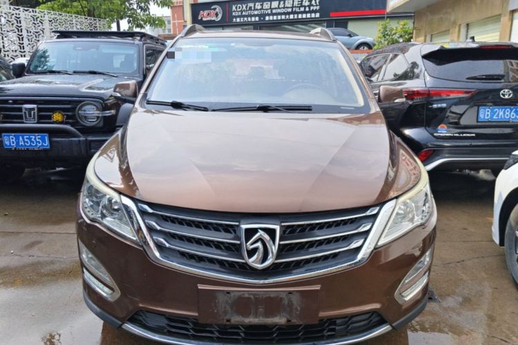 Used Baojun 560 2016 1.8L Manual Luxury Edition Front