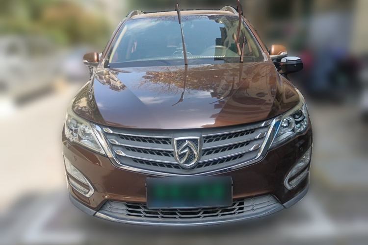 Used Baojun 560 2016 1.8L Manual Luxury Edition Front