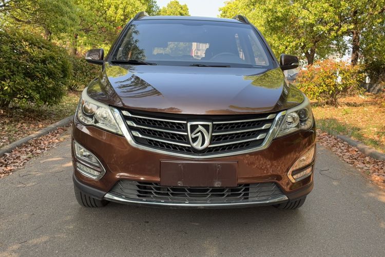 Used Baojun 560 2016 1.8L Manual Elite Edition Front