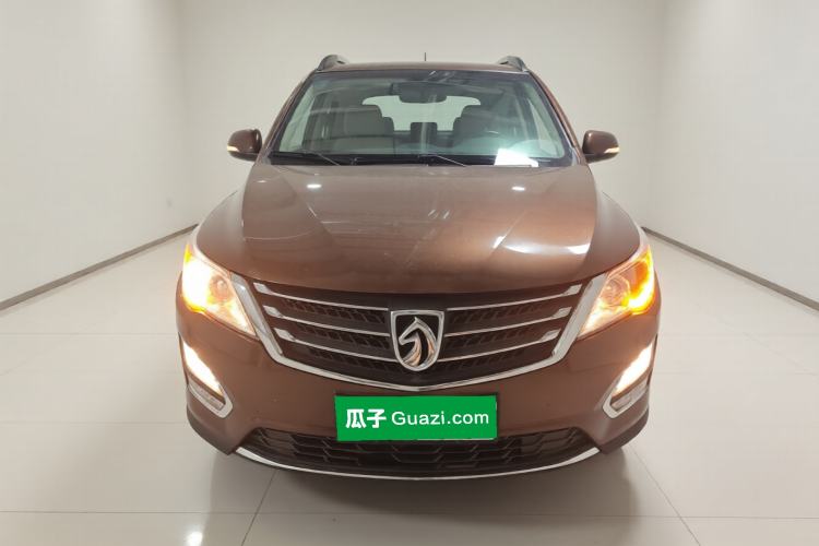 Used Baojun 560 2016 1.8L Manual Luxury Edition Front
