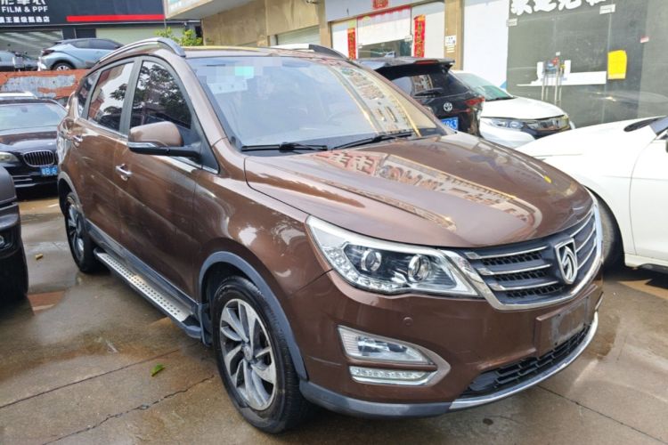 Used Baojun 560 2016 1.8L Manual Luxury Edition Front Right 45 Deg