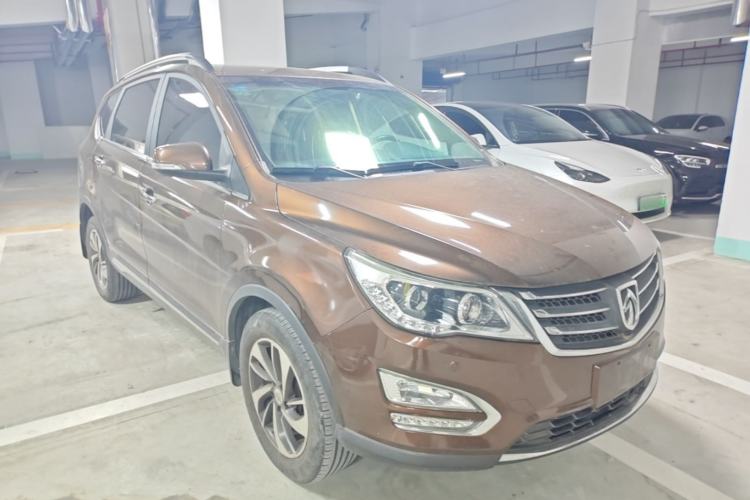 Used Baojun 560 2016 1.8L Manual Luxury Edition Front Right 45 Deg