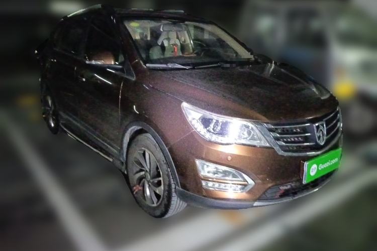 Used Baojun 560 2016 1.5T Manual Luxury Model Front Right 45 Deg