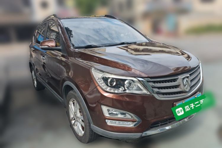 Used Baojun 560 2016 1.8L iAMT Elite Edition Front Right 45 Deg