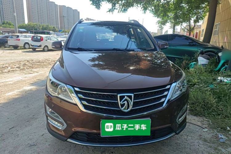 Used Baojun 560 2016 1.5T Manual Luxury Model Front