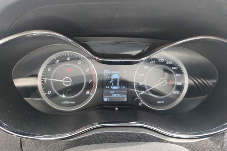 Used Baojun 560 2016 1.5T Manual Luxury Model Instrument Cluster