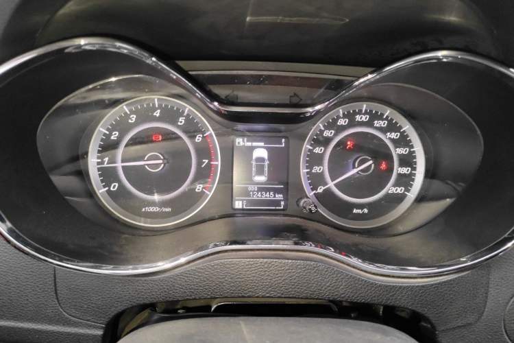 Used Baojun 560 2016 1.8L Manual Elite Edition Instrument Cluster