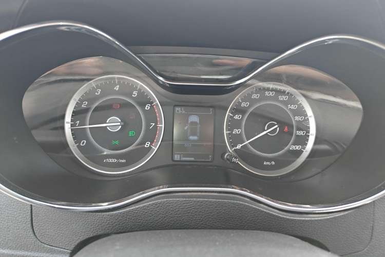 Used Baojun 560 2016 1.8L Manual Elite Edition Instrument Cluster