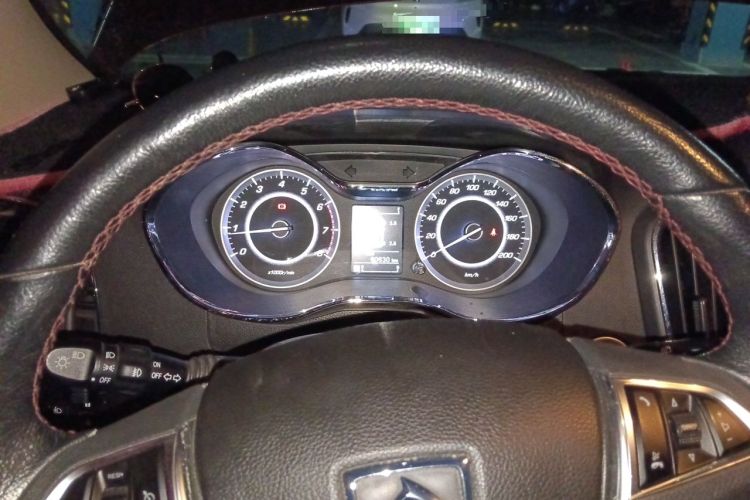 Used Baojun 560 2016 1.5T Manual Luxury Model Instrument Cluster