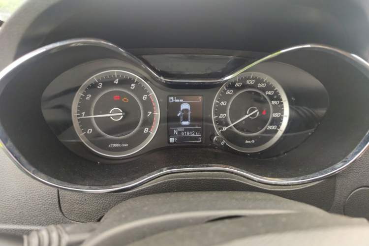 Used Baojun 560 2016 1.8L iAMT Elite Edition Instrument Cluster