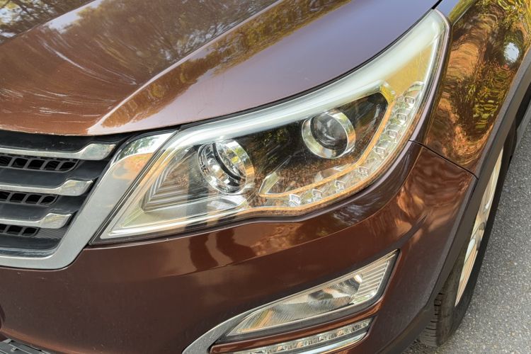 Used Baojun 560 2016 1.8L Manual Elite Edition Left Front Headlight
