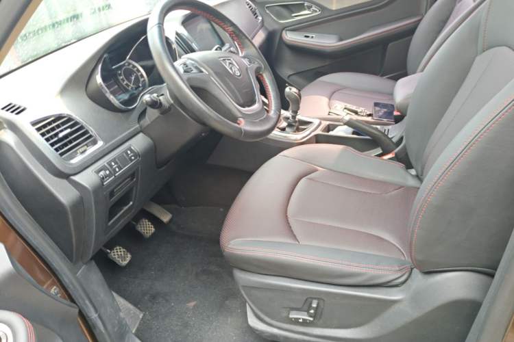 Used Baojun 560 2016 1.8L Manual Luxury Edition Left Front Seat